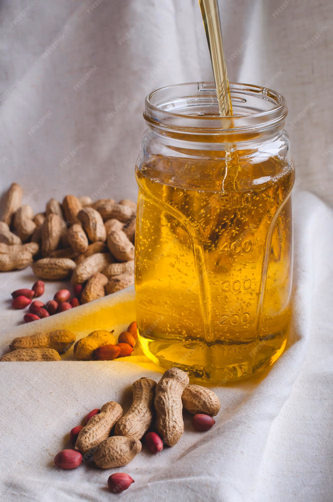 Cold Pressed Groundnut Oil - Image 2